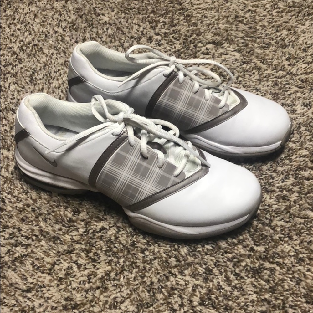 Nike Women’s Golf Shoes Size 8, worn once